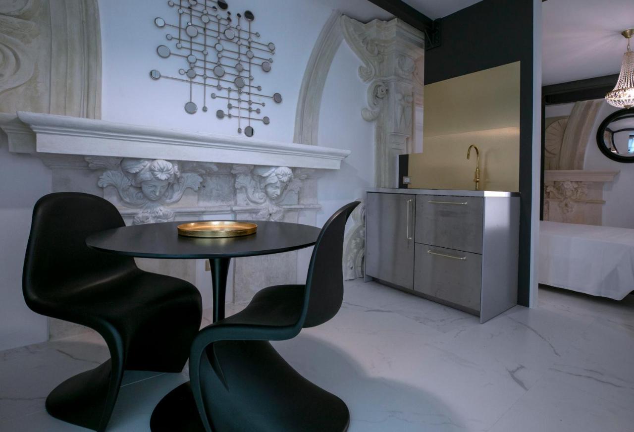 Azzoli Trapani - Apartments&Skypool - Adults Only Ngoại thất bức ảnh